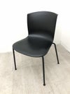 コクヨHemming（ヘミング）シリーズ スタッキングチェア 商品画像1