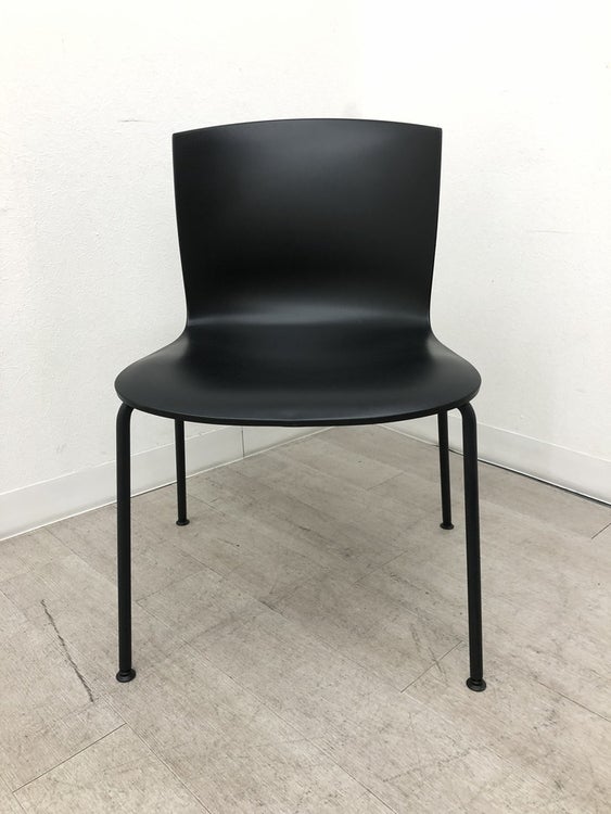 コクヨHemming（ヘミング）シリーズ スタッキングチェア 商品画像2