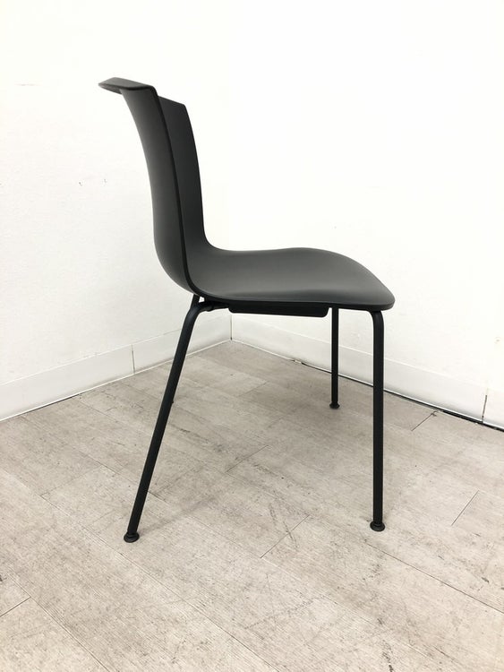 コクヨHemming（ヘミング）シリーズ スタッキングチェア 商品画像5