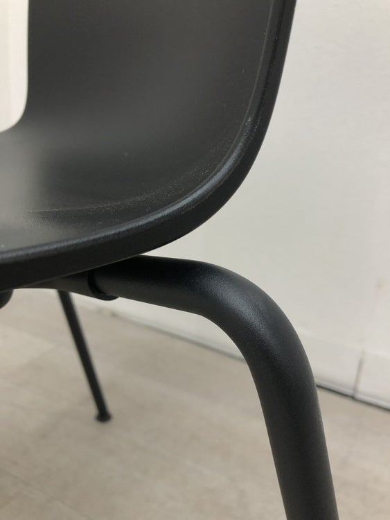 コクヨHemming（ヘミング）シリーズ スタッキングチェア 商品画像9