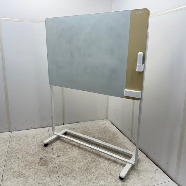 JRグループ協定施設　限定掲示板　　 約30cm　　入手困難非売品 プラス W1390脚付 クリーンボードクレア 片面ホワイトボード | 無限堂
