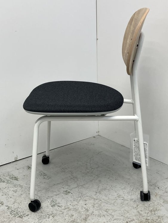 イトーキオリカチェア（Orlika chair） シリーズ ネスティングチェア2脚セット 商品画像3