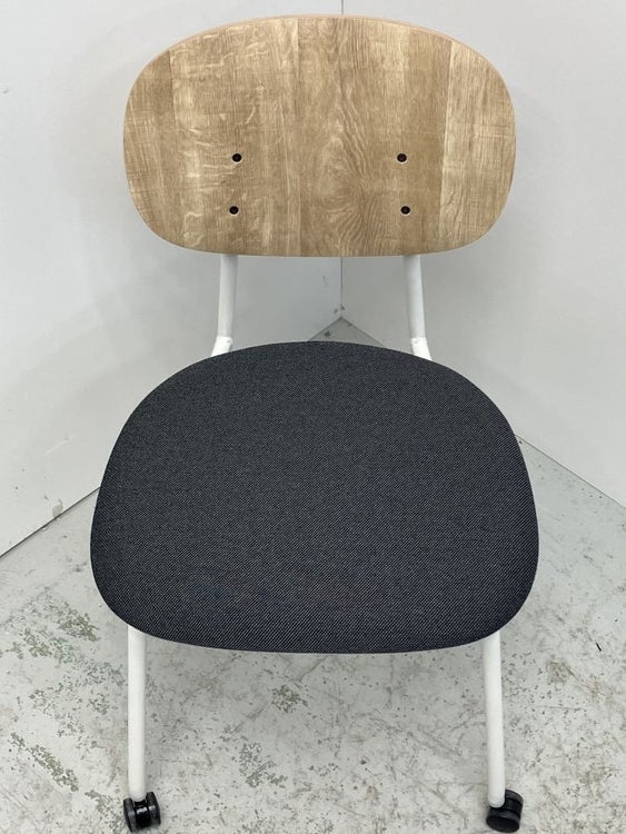 イトーキオリカチェア（Orlika chair） シリーズ ネスティングチェア2脚セット 商品画像6