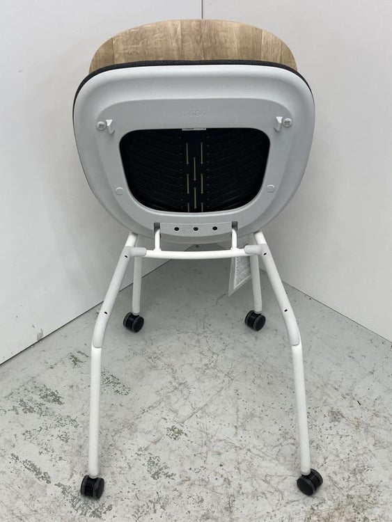 イトーキオリカチェア（Orlika chair） シリーズ ネスティングチェア2脚セット 商品画像7