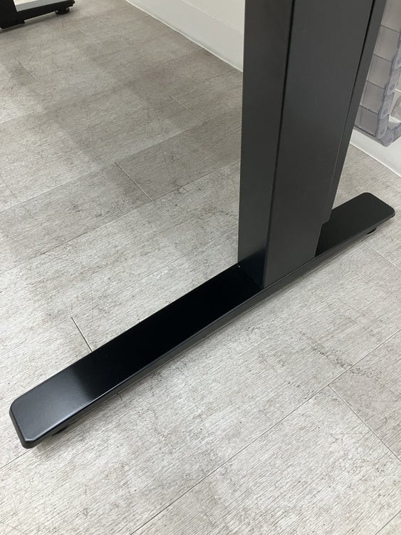 オカムラSwift(スイフト)シリーズ 1350電動昇降デスク 商品画像10