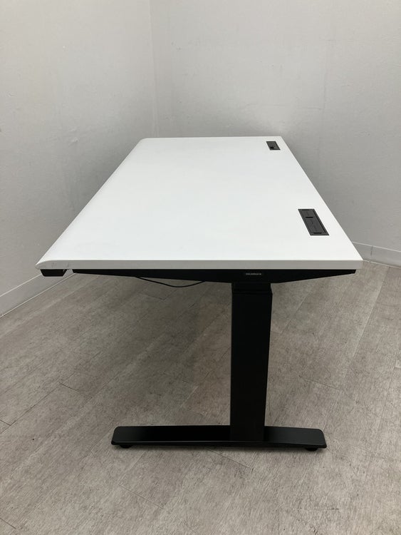 オカムラSwift(スイフト)シリーズ 1550電動昇降デスク 商品画像5