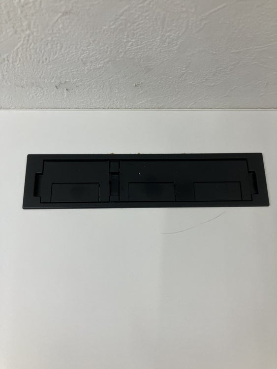 オカムラSwift(スイフト)シリーズ 1550電動昇降デスク 商品画像6