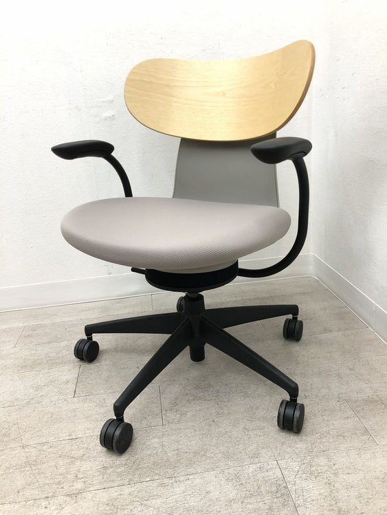 コクヨingLIFE(イングライフ)シリーズ 固定肘付イングライフチェア 商品画像1