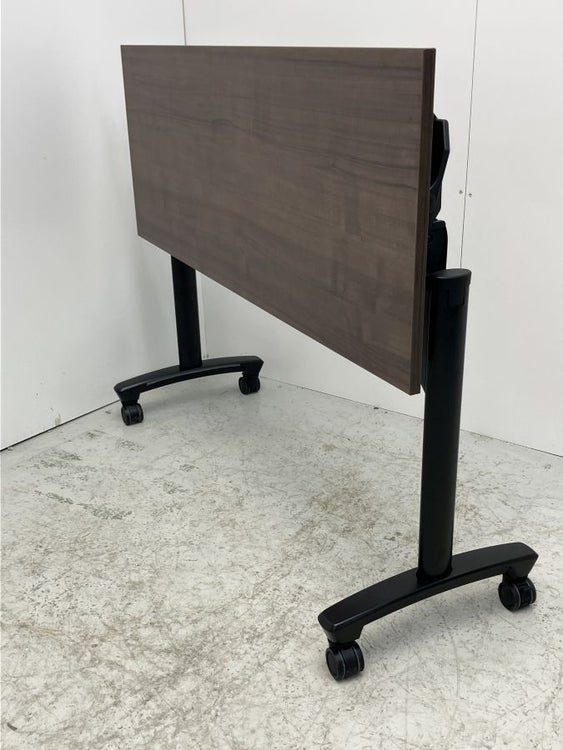 イトーキトラディカシリーズ 1200サイドスタックテーブル 商品画像7