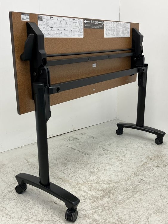 イトーキトラディカシリーズ 1200サイドスタックテーブル 商品画像8