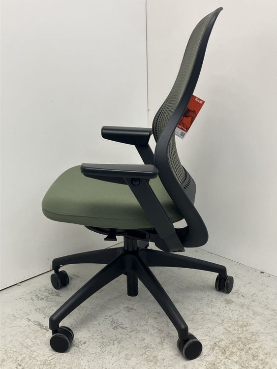 Knoll（ノル/ノール）リジェネレーションチェア 可動肘付リジェネレーションチェア 商品画像3