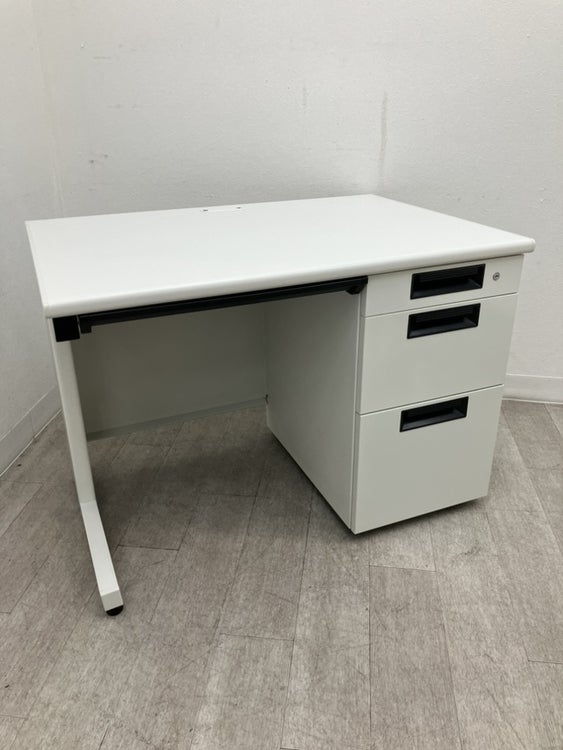 プラスフラットラインシリーズ 1000片袖デスク 商品画像1