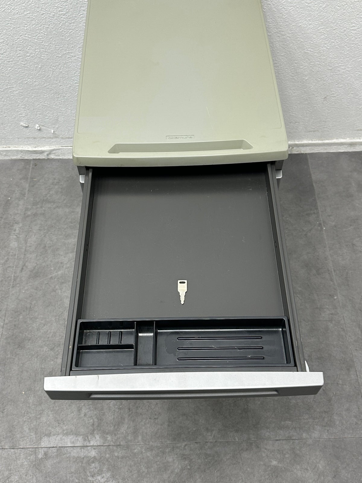オカムラインワゴン 商品画像2