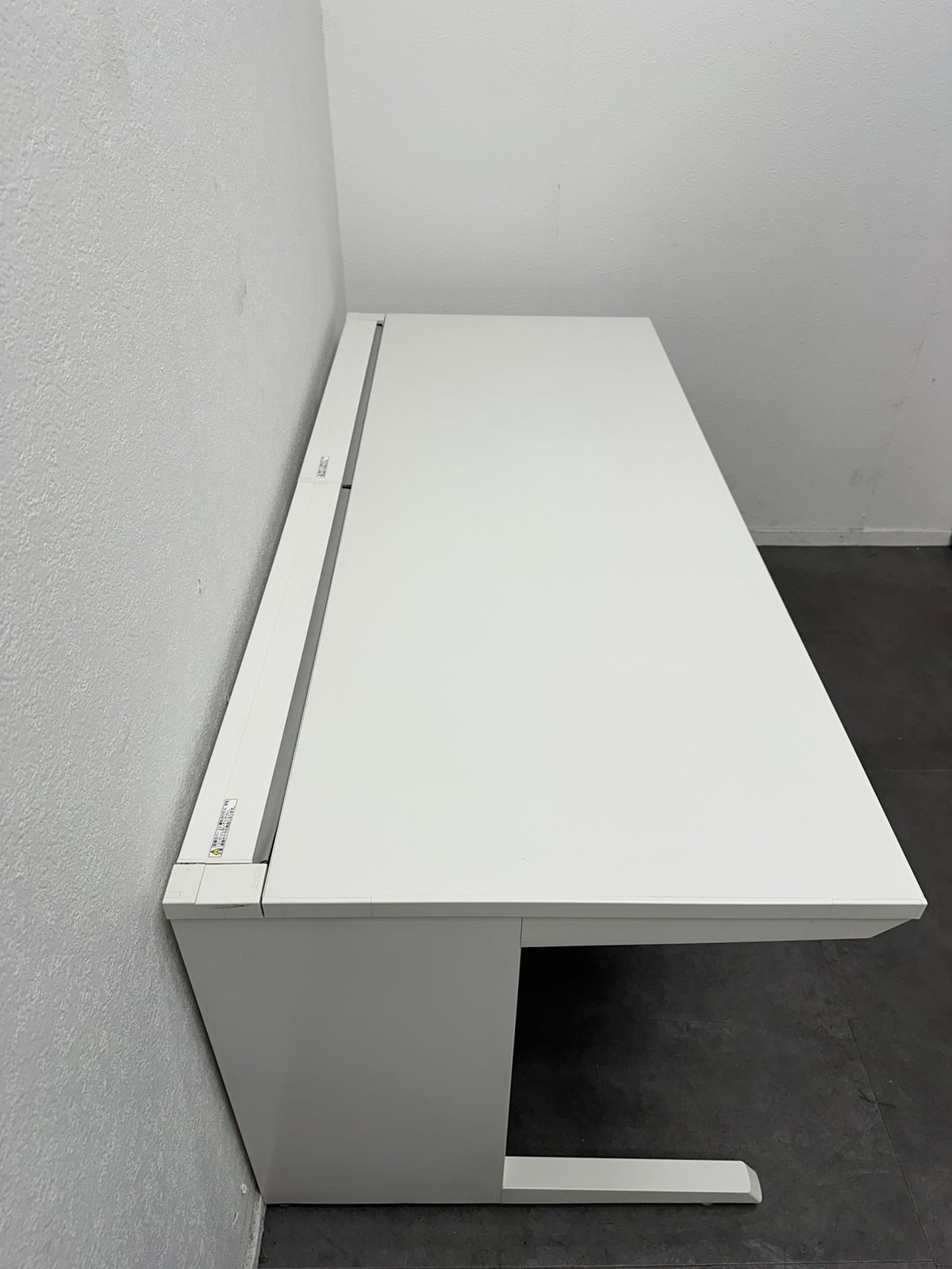 イトーキCZRシリーズ 1600片袖デスク 商品画像3