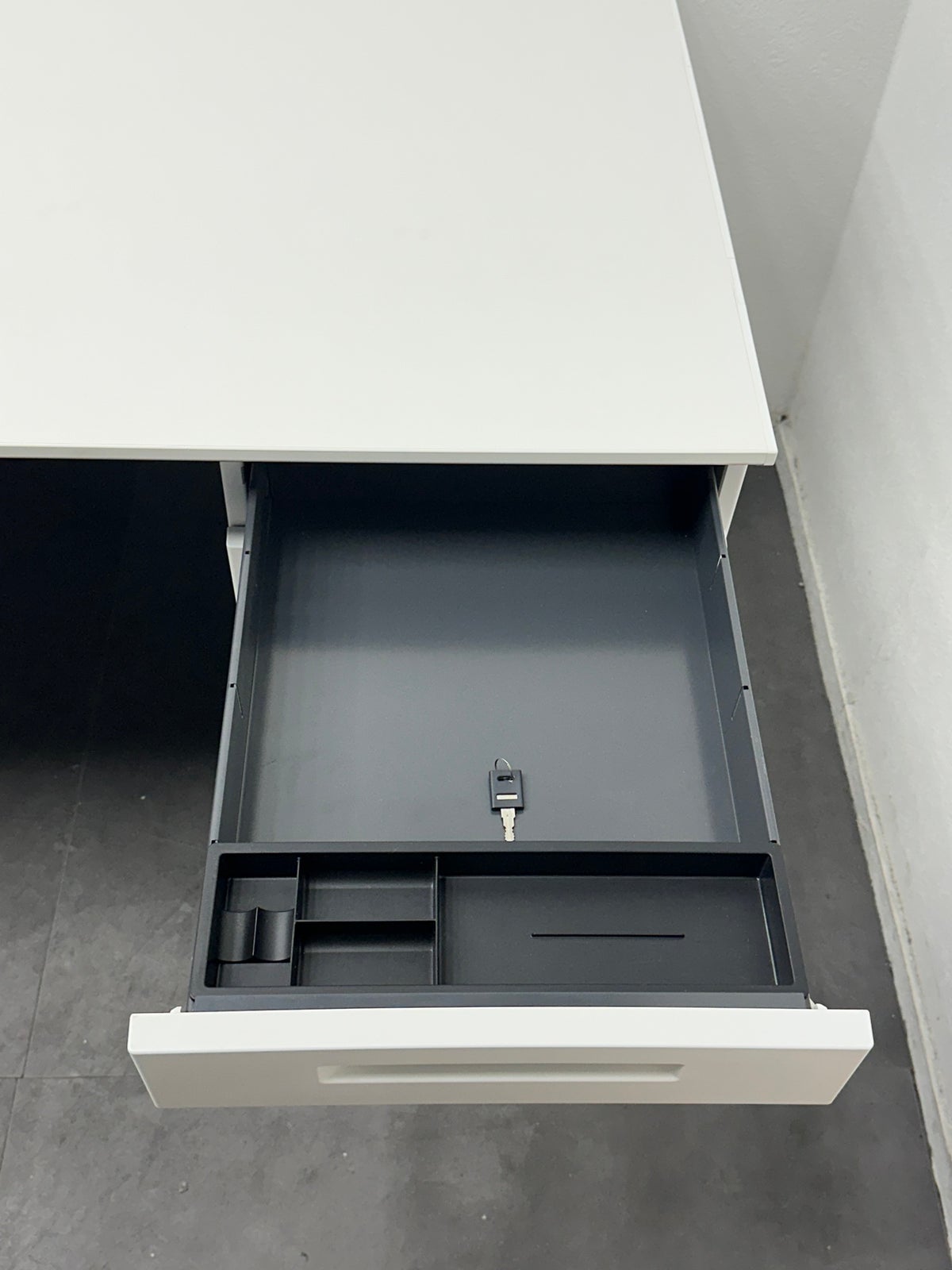 コクヨisシリーズ 1600両袖デスク 商品画像9