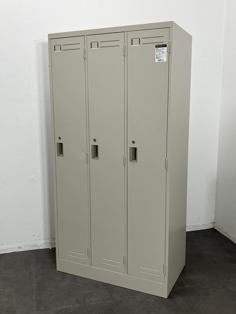 コクヨLKシリーズ　（コクヨ） 3人用ロッカー 商品画像1