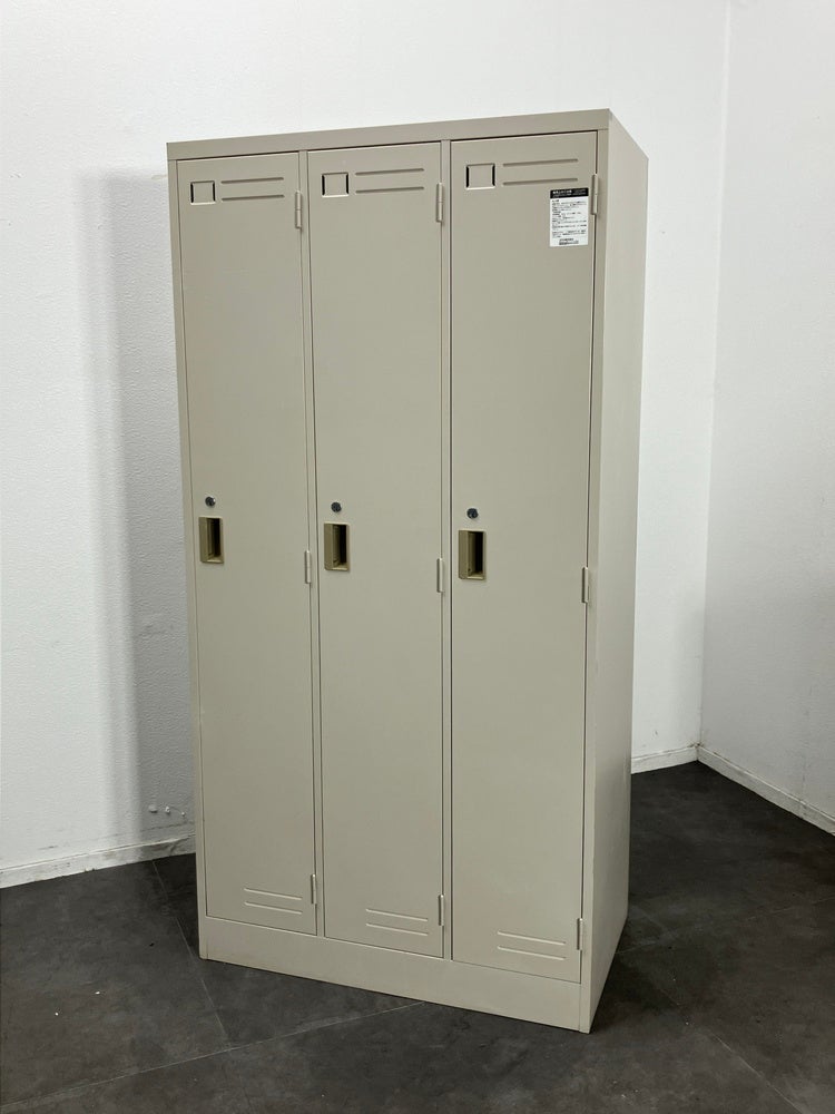 コクヨLKシリーズ　（コクヨ） 3人用ロッカー 商品画像1