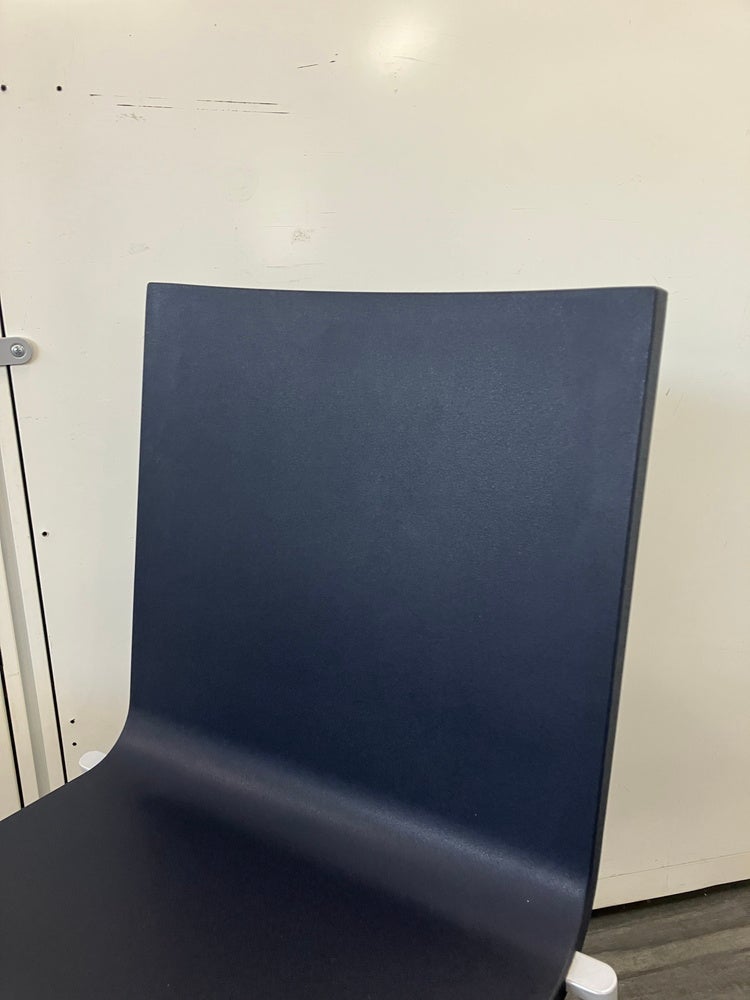 Vitra（ヴィトラ）03チェア 03チェア2脚セット 商品画像4
