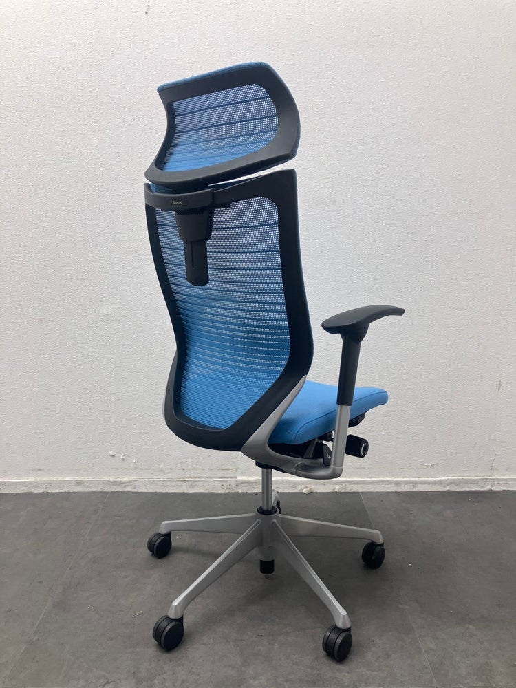 オカムラBaron(バロン)チェア 可動肘付バロンチェア 商品画像2