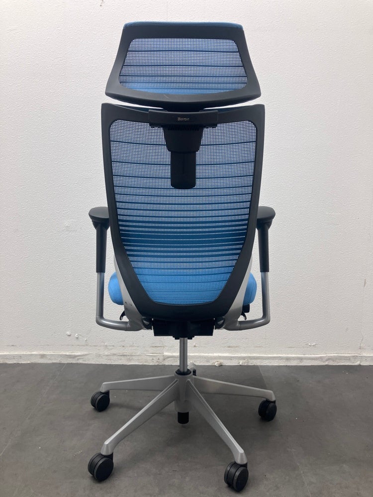 オカムラBaron(バロン)チェア 可動肘付バロンチェア 商品画像4