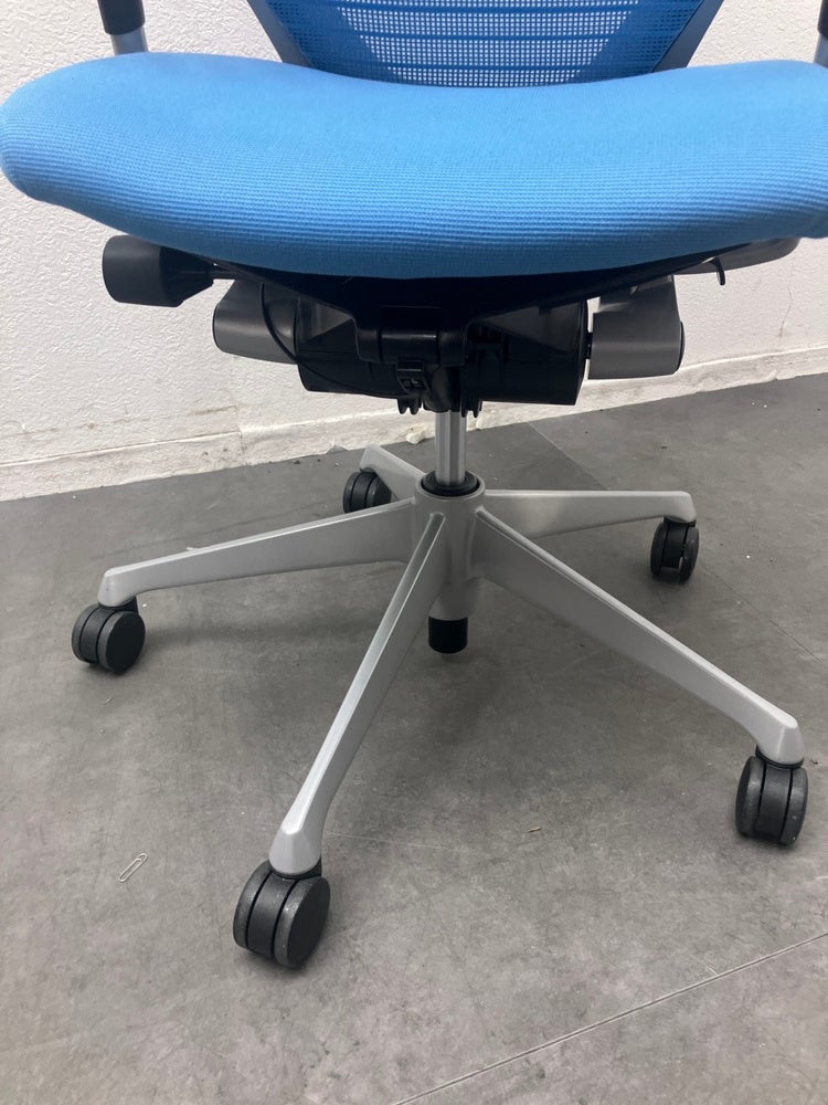 オカムラBaron(バロン)チェア 可動肘付バロンチェア 商品画像10