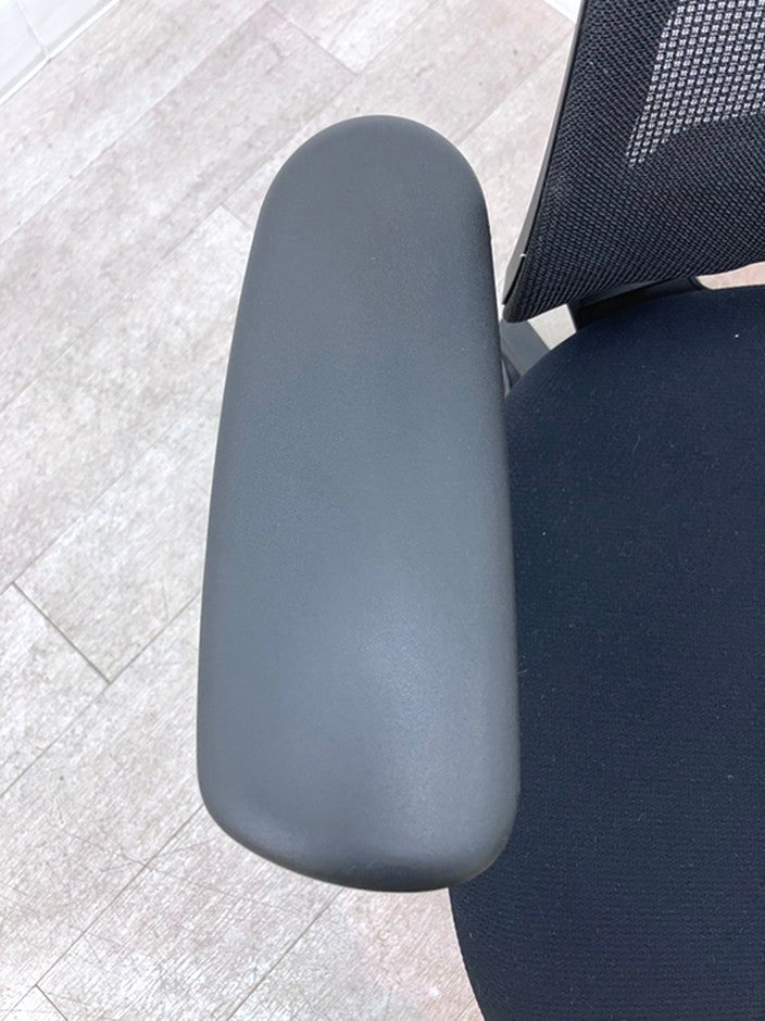 コクヨMitra2（ミトラ2）チェア 可動肘付ミトラ2チェア 商品画像10