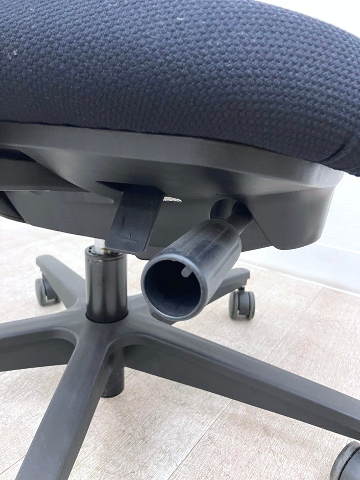 コクヨMitra2（ミトラ2）チェア 可動肘付ミトラ2チェア 商品画像15