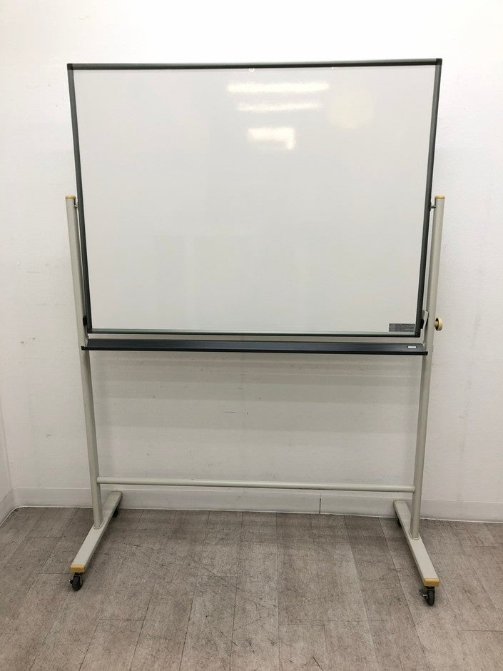 コクヨ1200脚付ホワイトボード 商品画像2