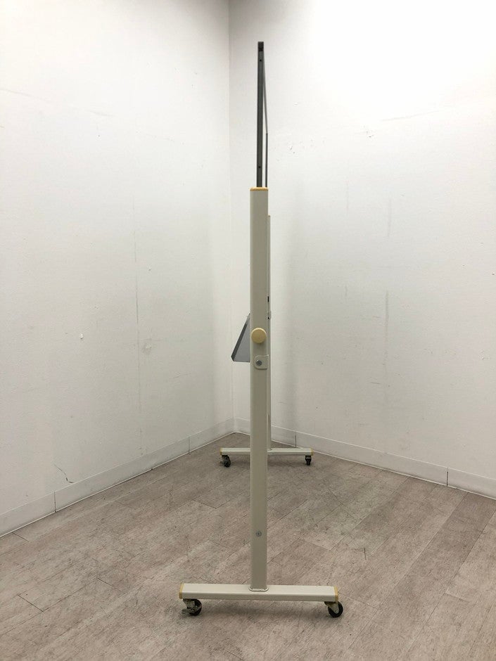 コクヨ1200脚付ホワイトボード 商品画像3