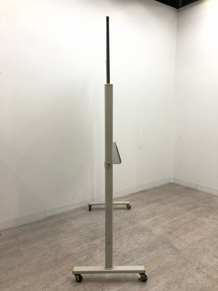 コクヨ1200脚付ホワイトボード 商品画像5