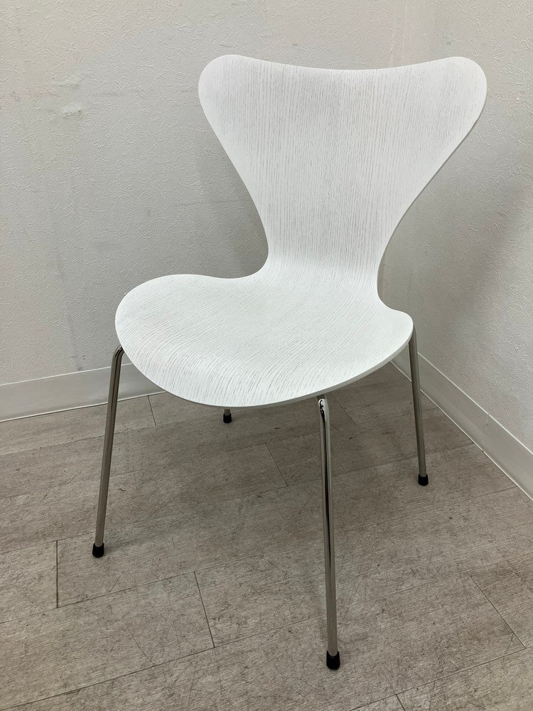 フリッツ・ハンセン(Fritz Hansen)ブンチェア セブンチェア 商品画像1