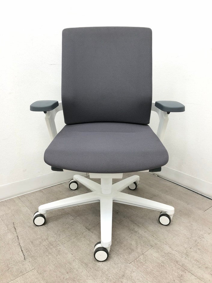Wilkhahn（ウィルクハーン）ONチェア 可動肘付ONチェア 商品画像2