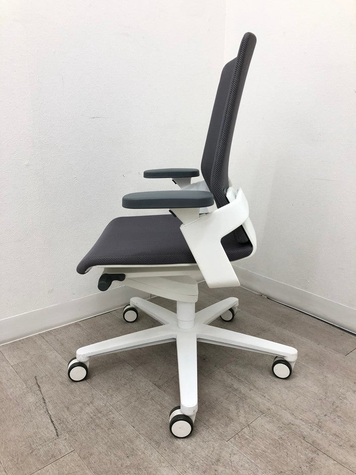 Wilkhahn（ウィルクハーン）ONチェア 可動肘付ONチェア 商品画像3