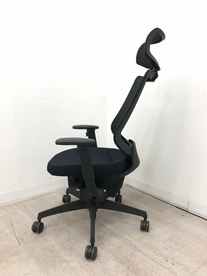 コクヨing(イング)チェア 可動肘付イングチェア  商品画像3