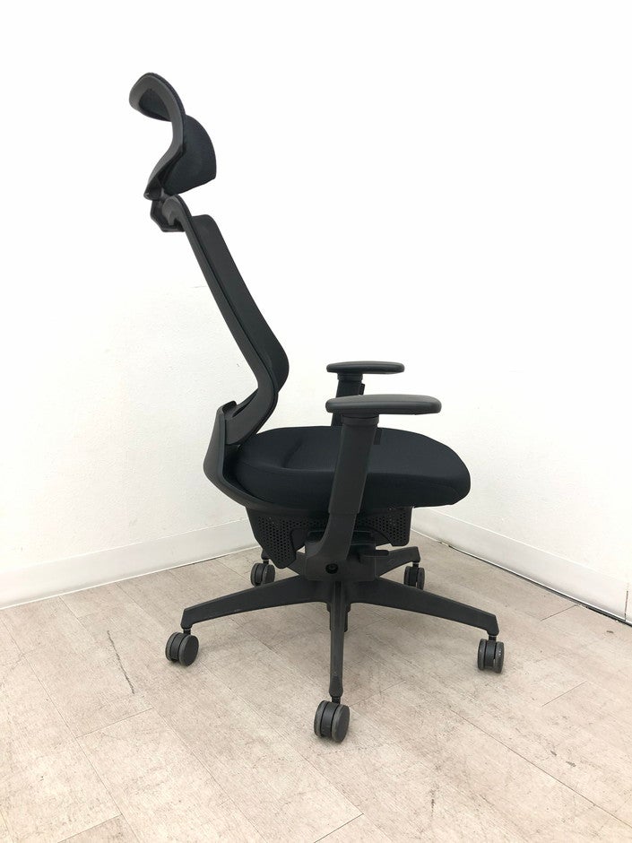 コクヨing(イング)チェア 可動肘付イングチェア  商品画像5