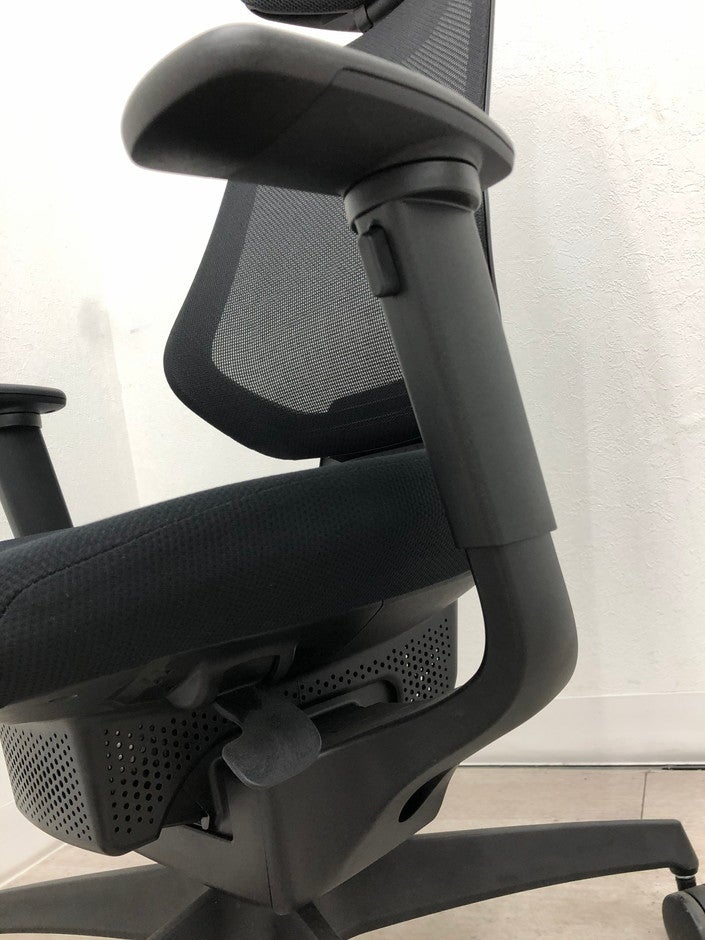コクヨing(イング)チェア 可動肘付イングチェア  商品画像11