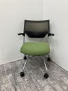 イトーキレクシブシリーズ 固定肘付レクシブチェア 商品画像2