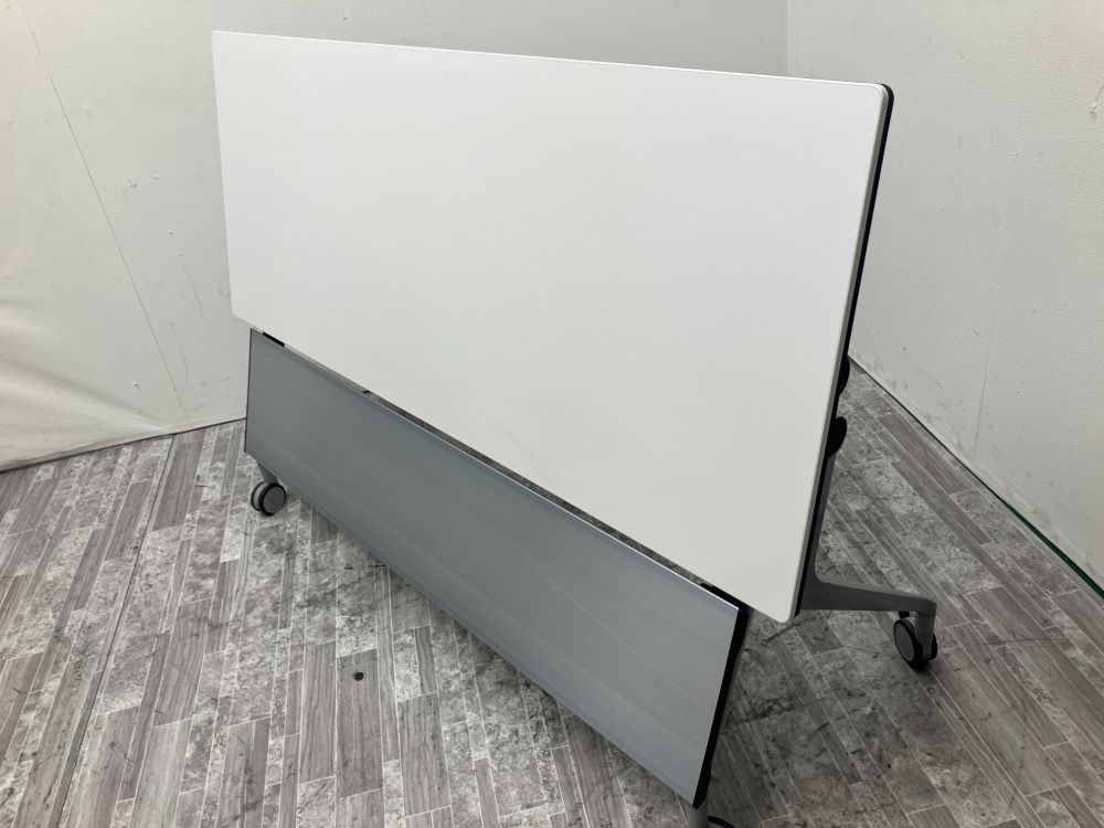 オカムラINTERACT NT(インターアクトエヌティー)シリーズ  1500サイドスタックテーブル 商品画像6