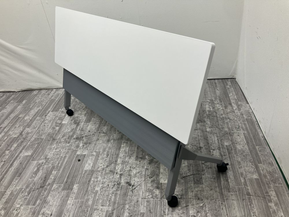 オカムラ FLAPTOR(フラプター)シリーズ 1500サイドスタックテーブル 商品画像6