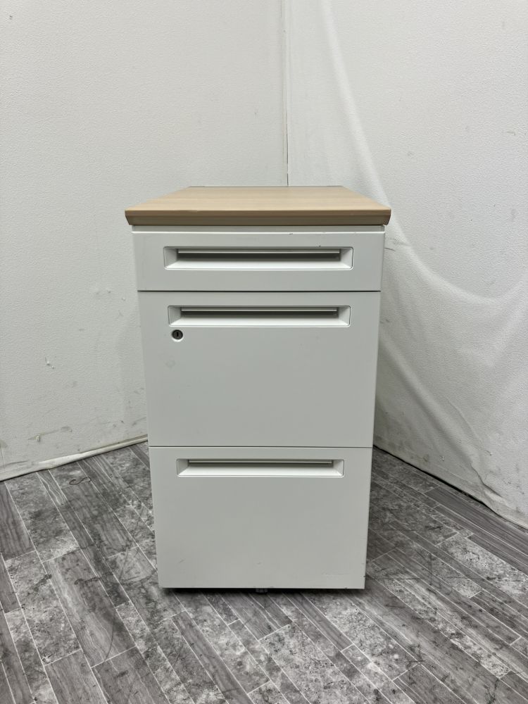 オカムラ3段脇机 商品画像2