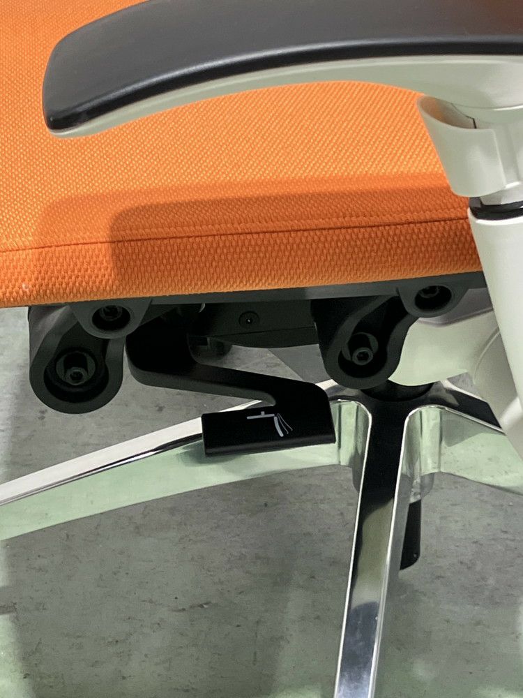 イトーキCeleeo(セレーオ)シリーズ 可動肘付セレーオチェア 商品画像7