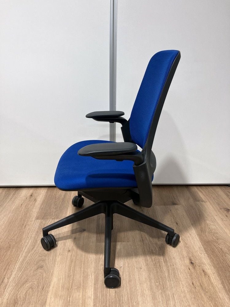 スチールケースSeries 1（シリーズ1）チェア 可動肘付シリーズワンチェア 商品画像3