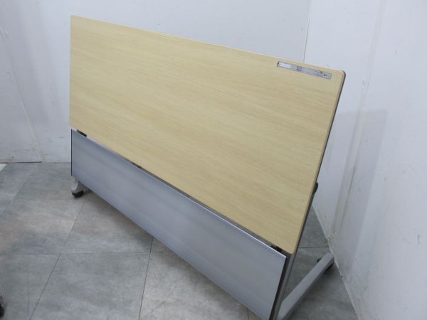 オカムラ 1500サイドスタックテーブル 81A4KD MP67| 無限堂ネットショップ