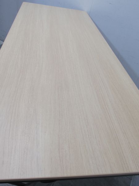 オカムラインターアクトプロ（INTERACT PRO）シリーズ 1500サイドスタックテーブル 商品画像3